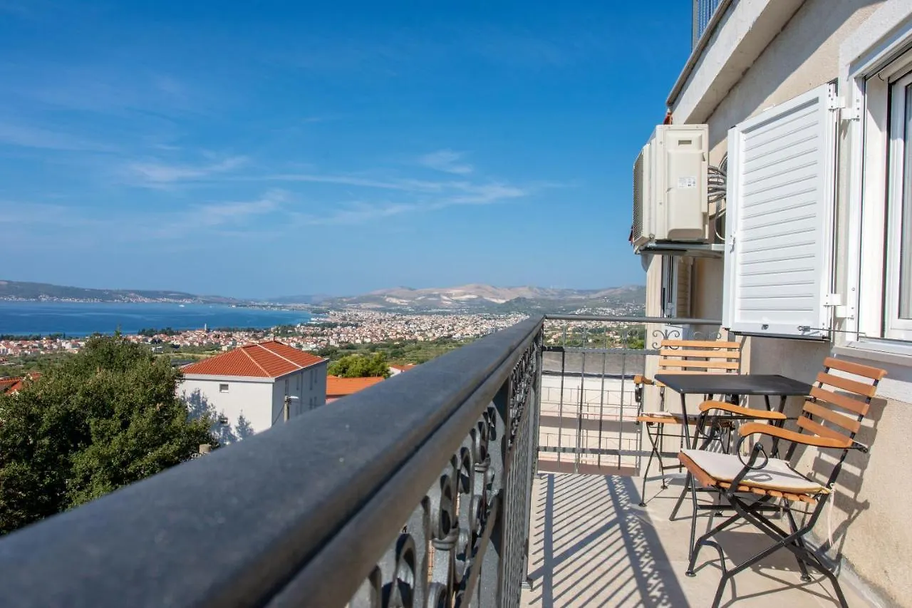 The View Split. Highlight With Roof-Top-Terrace And Pool Kaštela